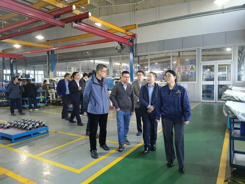 青島力克川液壓機械有限公司協(xié)辦國家標(biāo)準(zhǔn)審查會議在青島勝利召開！5.jpg